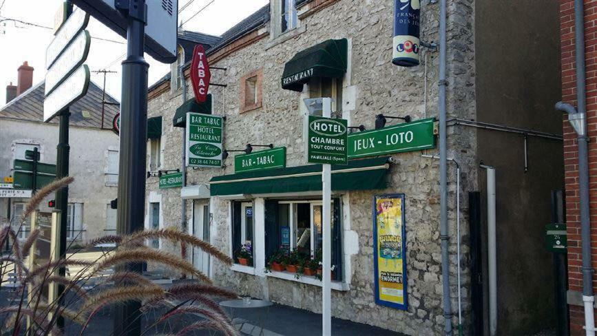 Lailly-en-Val Hotel Du Cygne De La Croix Blanche מראה חיצוני תמונה